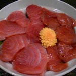 八のみと言う部位だけを使った丼