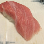 寿司の美登利 - 大トロ 500円