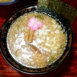 岩前戸商店 - 背脂中華