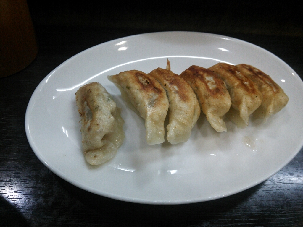 白ウサギ1111さんが投稿した餃子屋麺壱番館（愛知/尾頭橋）の口コミ詳細 [食べログ] 餃子屋麺壱番館