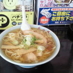 岳乃屋 - 醤油ラーメン大盛り　とろとろチャーシューも大盛り