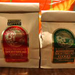 Big Island Candies - 11oz COFFEE WHITE DIPPED
            11oz CHOCOLATE DIP SHORTBREAD