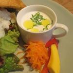 テーラ・テール - 2階のつくねバーガー