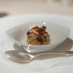 ラシェット・ブランシュ - 穴子のポアレ、焼茄子のピューレ