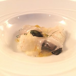 プリズマ - 軽く炙ったアカイカとウイキョウのサラダ、ラードのフィルム