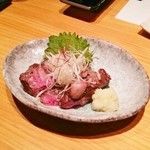 梅咲夜 - 国産牛肉の炙り1180円。