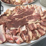 セカンドアース - 山盛りの肉