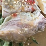 食い味の道有楽 - 棒棒鶏の鶏肉は二種、こちらは腿肉