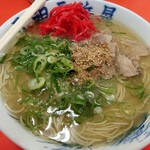 元祖長浜屋 - ラーメン 500円　ベタナマで　