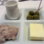 メゾン ドゥ アッシュ - オリーブ・豚肉のリエット・よつばの発酵バター