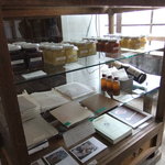 cafe in CAVE   カフェ・イン・ケイブ　 - ジャムも売っています