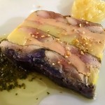 プールトワ - 秋刀魚とフォアグラ，ナス，キタアカリのテリーヌ