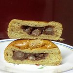 リール - 金時あんパン断面