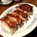 中野餃子 「やまよし」 - 焼きシソ餃子（430円）