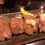 にぎり長次郎 - 牛タンにぎり