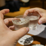 旬海佳肴 一家 - 地の日本酒で乾杯！