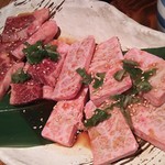 炭の家 - (コース)特上カルビ、特上ハラミ