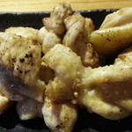 庭つ鶏 葉山 - 骨無し手羽先焼620円