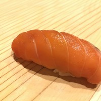 鮨処 つく田 - 遠く2,200キロ離れた地域の魚を食べる不思議