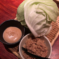 豊和 表参道 - 鶏味噌キャベツ