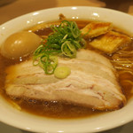 鯛塩そば 灯花 - 中華そば＆味玉　ズームアップ