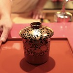 にくの匠 三芳 - 冬瓜とテール出汁トリュフの椀