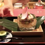 にくの匠 三芳 - 鮑トロロとお肉の和え麺