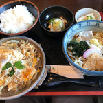 うどん市 - 奥久慈しゃも定食