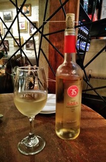 VOLCO - [ドリンク] 白ワイン テラ･サラ グラス & ボトル