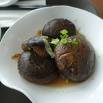 Chee Kei - Braised Mushroom in Oyster Sauce