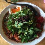 猪八戒NEO - 担々麺
                                玉子とパクチーはサービス？