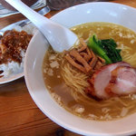 らーめん 穀雨 - 塩ラーメン（720円）＋ミニカレー（180円）
      