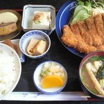 ごはん処 三河屋 - とんかつ定食