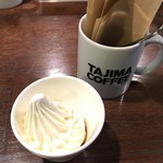 タジマコーヒー - デザートのミニクレミア