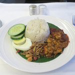 Plaza Premium Lounge - 機内食のナシレマ