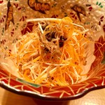 オステリア あんじゅ 西麻布 - セロリと人参とちりめん山椒のサラダ