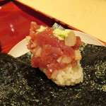 銀座 しのはら - マグロととべったら漬けの手巻き