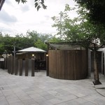 Hako Kafe - 筥崎宮の迎賓館のテラスにあるオープンカフェです。