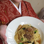 ベビーフェイスプラネッツ - ひき肉と筍と菜の花の和風パスタ。和風つゆ仕立ての煮びたし風パスタです。ヘルシーだね♪