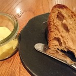 ラ・ボンヌターブル - 