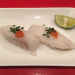 龍文支店 - 定番の天然トラフグの握り。フグにも味が有る事が解る最高の握りです。