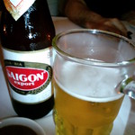 VIETNAM HOUSE - ＳＡＩＧＯＮビール（赤）