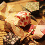 もてなしや 三ツ星 - ほっこりするような店内です