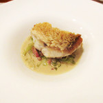 Restaurant Cinq - 4】甘鯛の松かさ焼き クレームマリニエール キャベツベーコンのエチュベ(夜の6000円コース)