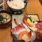 たぬきすし - 刺身定食（水曜限定）