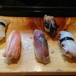 市原江戸銀 - 握り大盛りイカ、カニ、サバ、タコ、トリガイ、イワシ