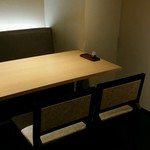 Mikokoroya - テーブル席