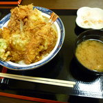 Tempura Inaba - 天丼（海老、きす、いか、野菜二品、海老かきあげ）　大盛　1100円