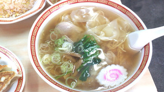 公楽 - ワンタン麺