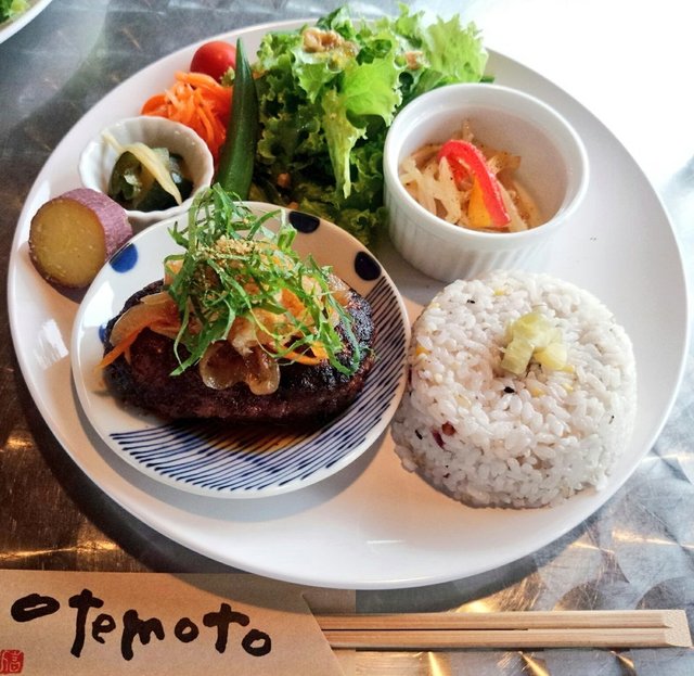 ミントカフェ Mint Cafe 西大分 カフェ 食べログ